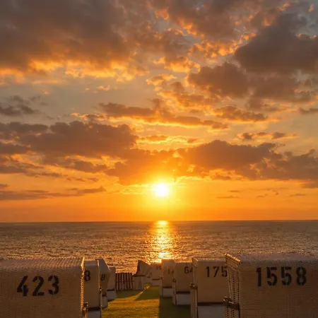 Nord & Wind Ruhiges Mit Wallbox & Whirlpool 800 M Zur Nordsee Büsum